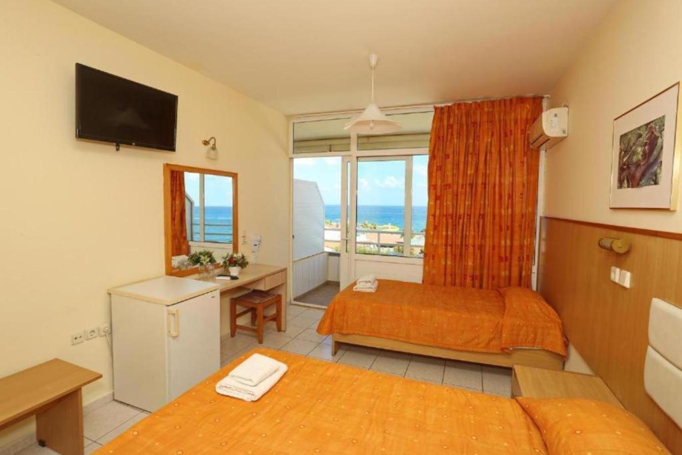 Eri Beach & Village Hotel Hersonissos  Dış mekan fotoğraf