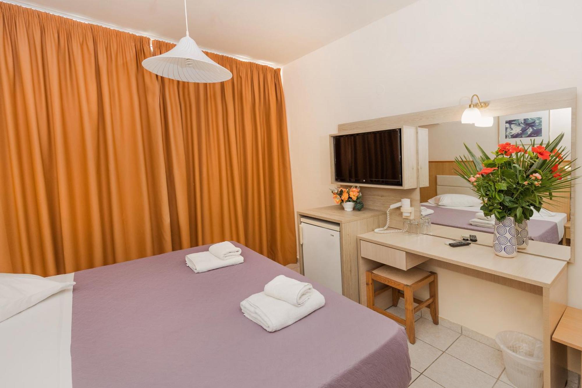Eri Beach & Village Hotel Hersonissos  Dış mekan fotoğraf